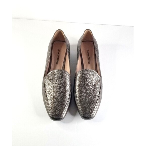 DONALD J PLINER Women's Icon Cracked Leather Metallic Bronze Loafers Sz 8 - Picture 4 of 15